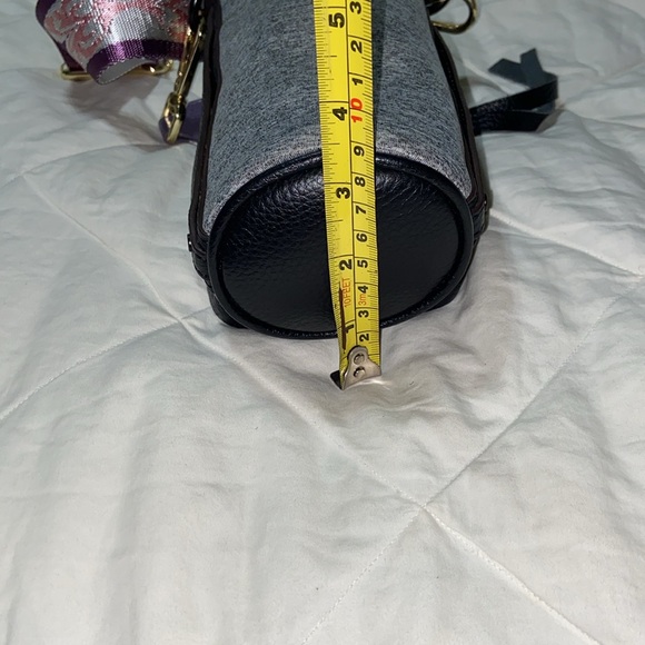 Nwot Aimee Kestenberg heathered On Top Of The World Water Bottle Crossbody B - Picture 11 of 12